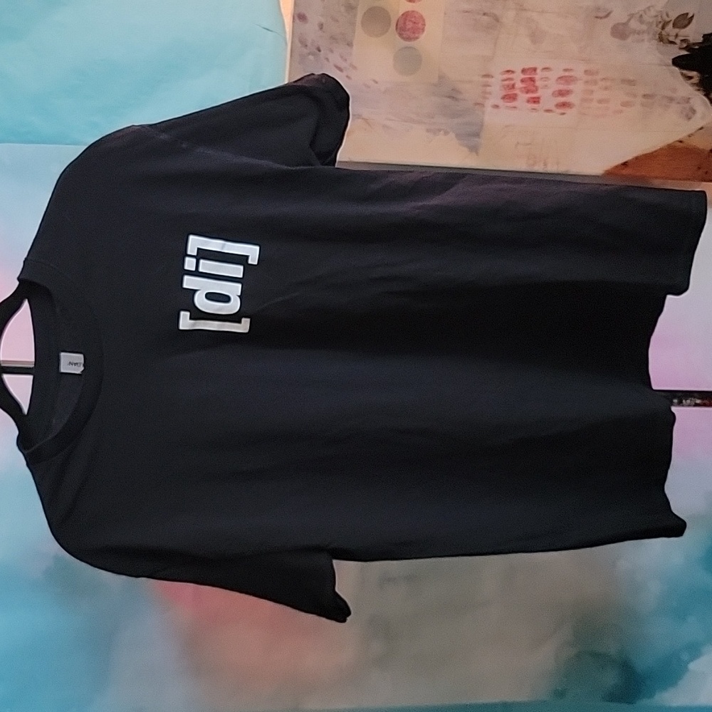 [di] t-shirt